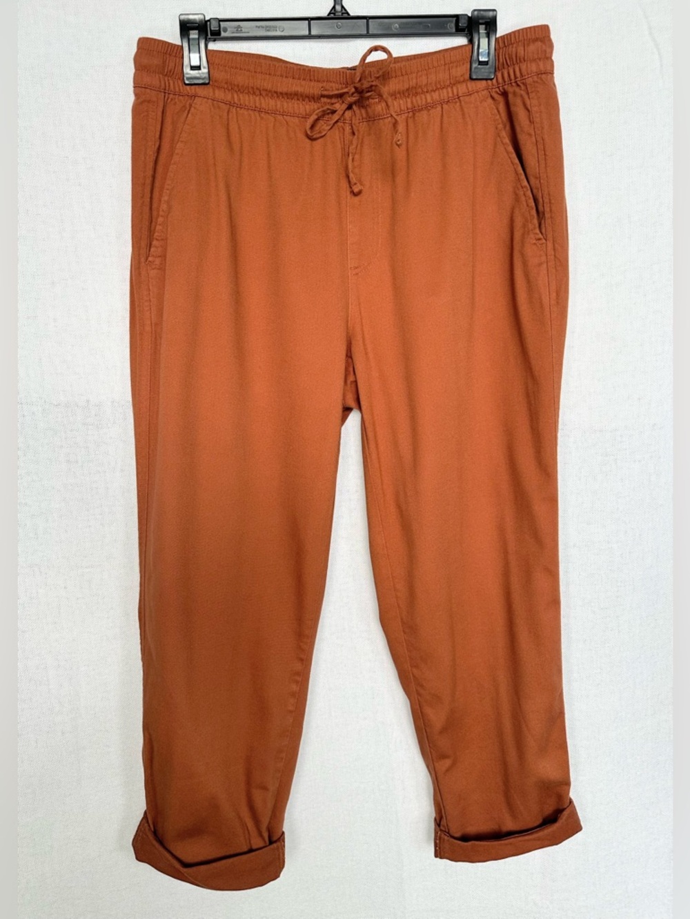 GAP Women’z Drawstring Chinos in Rust Orange